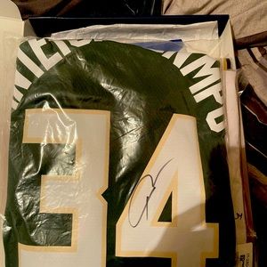 Nike Swingman Giannis Autographed Jersey.